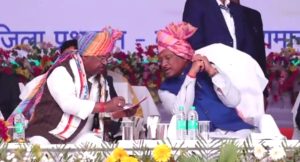 तातापानी महोत्सव: वर्ष का प्रथम उत्सव, मुख्यमंत्री विष्णु देव साय हुए शामिल, शाम 4 बजे पहुंचेंगे जशपुर के कँवरधाम 2 IMG 20250114 142050