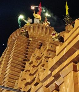 "दोकड़ा के प्राचीन श्री जगन्नाथ मंदिर में श्रीपुरी धाम की भांति शुरू हुआ दिव्य दीपोत्सव, निर्जला एकादशी से भक्तिमय आयोजन की हुई शुरुआत" 2 IMG 20250607 WA0005