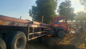 ब्रेकिंग जशपुर: कटनी–गुमला नेशनल हाईवे पर भीषण हादसा, कार सवार पाँच युवकों की दर्दनाक मौत,इस गांव में मचा हाहाकार,, 2 IMG 20251207 WA0006